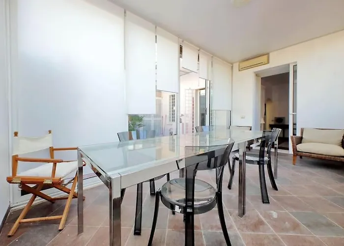 San Giovanni Apartment *