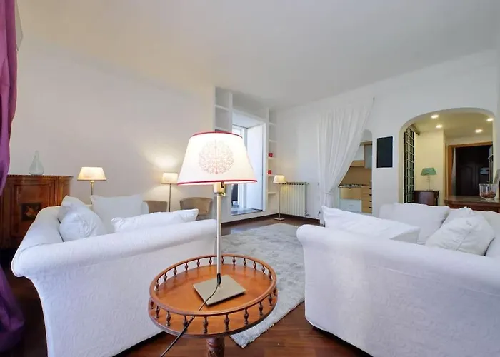 San Giovanni Apartment *